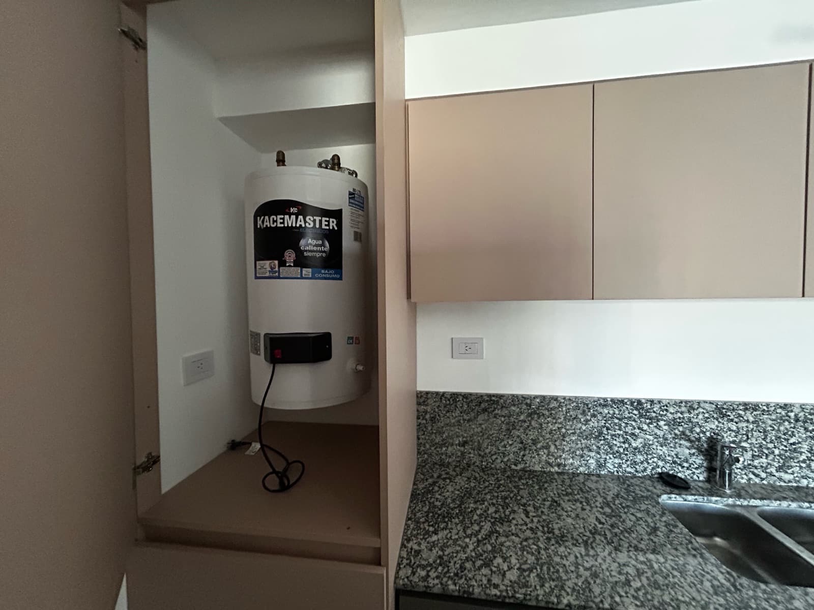Studio Apartment in Liniers - BRAND-NEW - FIRST FLOOR, BACK FACING - ASK ABOUT OTHER UNITS