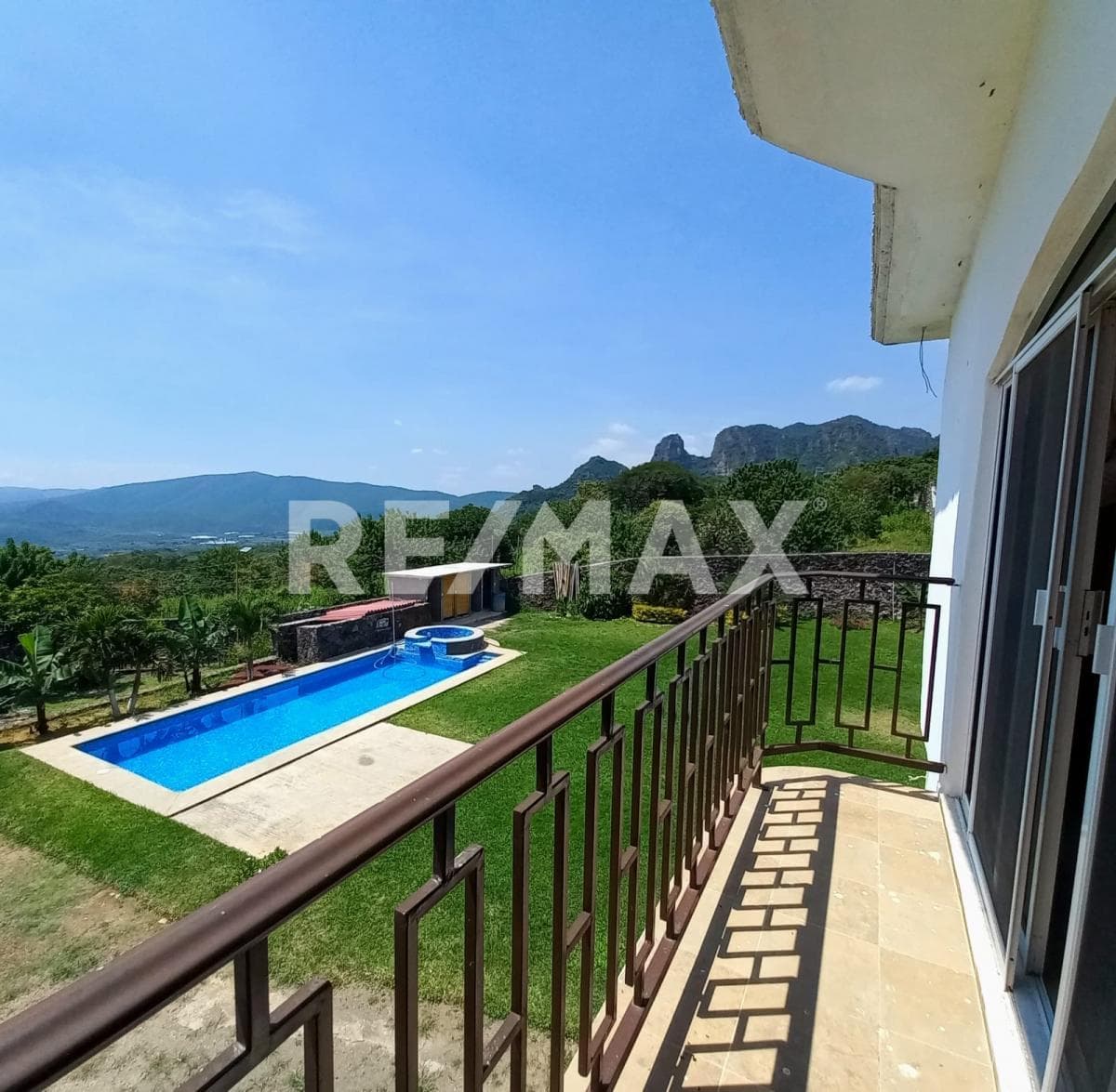 House for Sale in Morelos, Tepoztlán