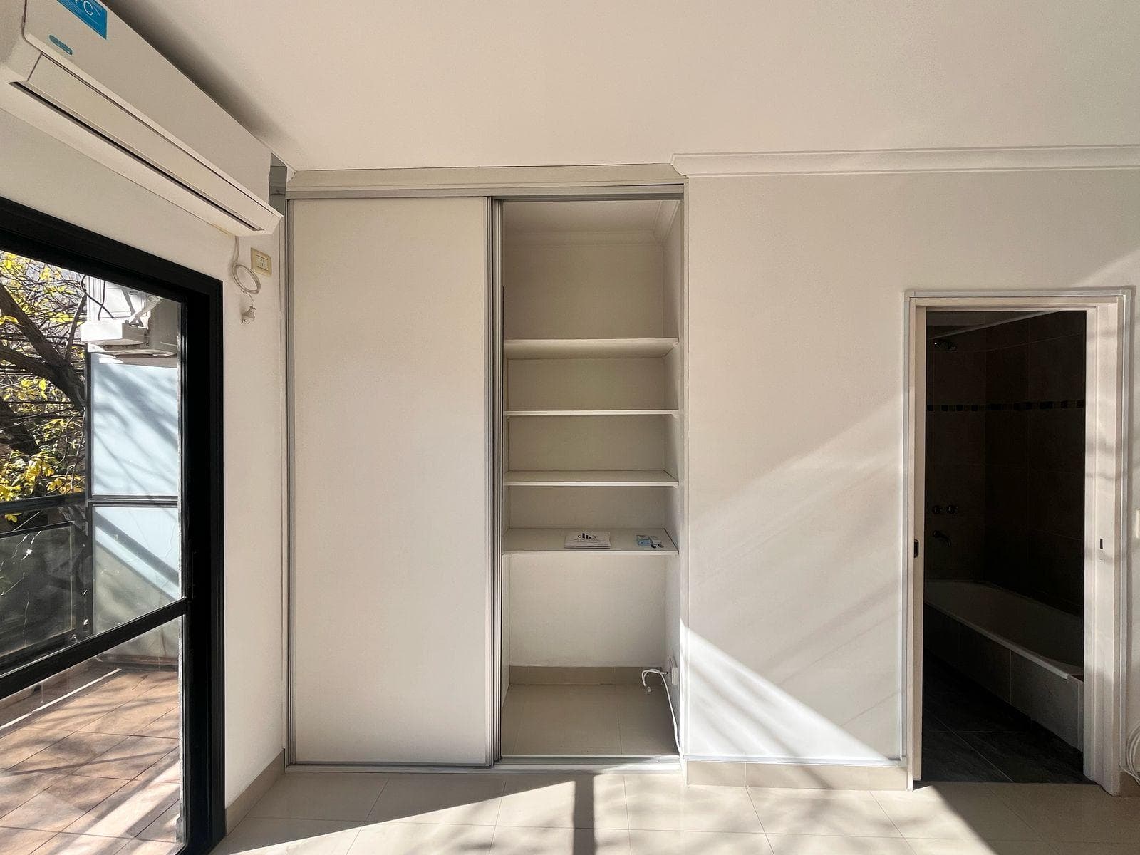 STUDIO APARTMENT FOR SALE IN FLORESTA