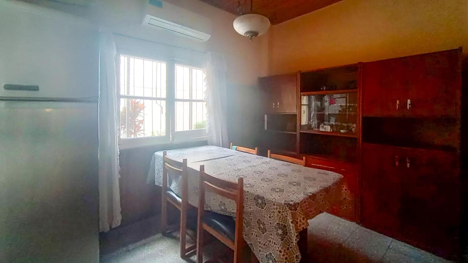 FOR SALE - 4-bedroom house with garage - Belgrano neighborhood, Rosario. QUALIFIES FOR A MORTGAGE.