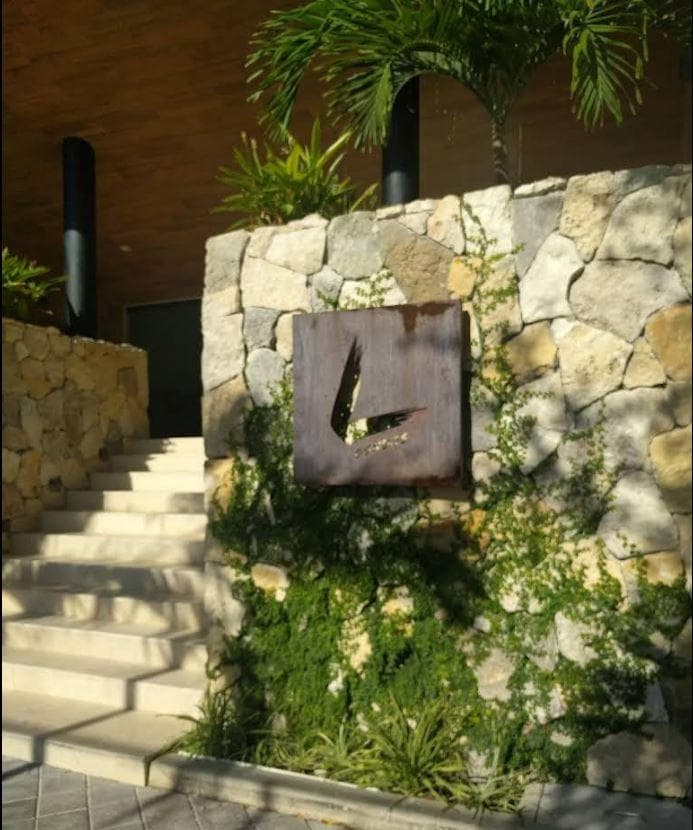 APARTMENT FOR SALE: 1 BEDROOM, 67 m², IN PLAYA DEL CARMEN, HALF A BLOCK FROM 5TH AVENUE