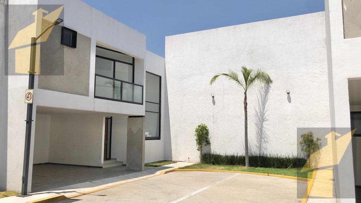 House for Sale in Santa Ana Tlapaltitlan, Asis Residencial