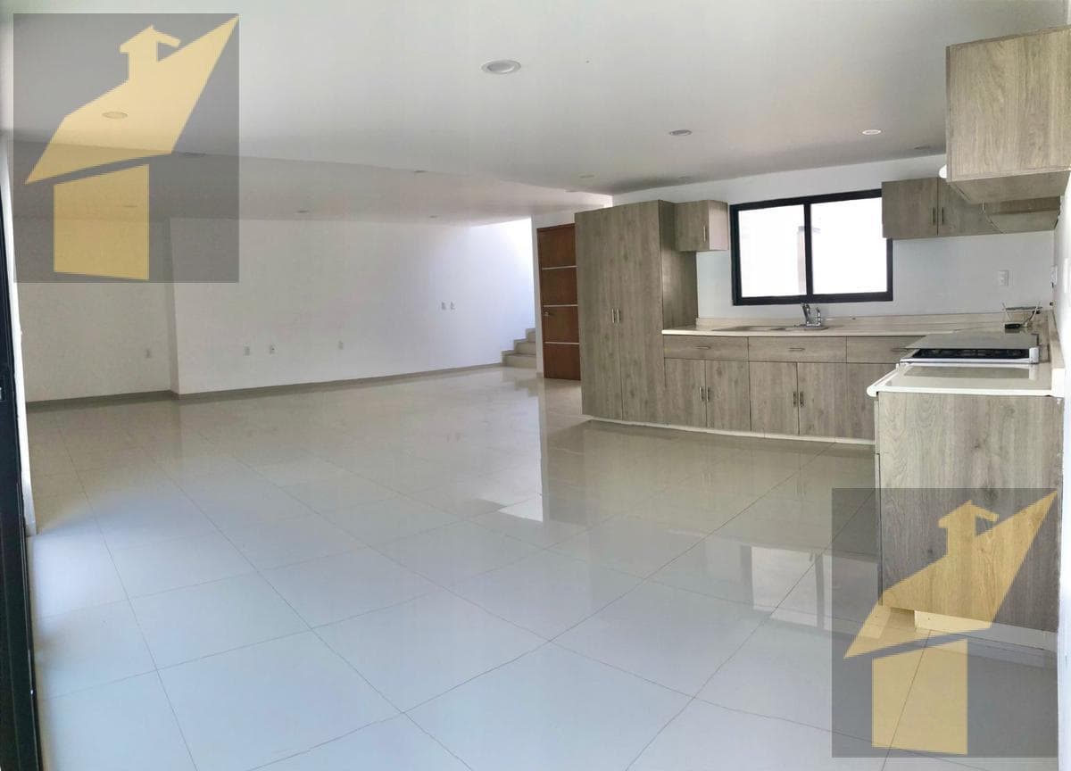 House for Sale in Santa Ana Tlapaltitlan, Asis Residencial