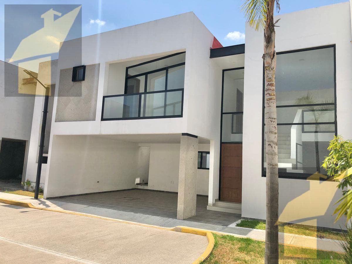 House for Sale in Santa Ana Tlapaltitlan, Asis Residencial