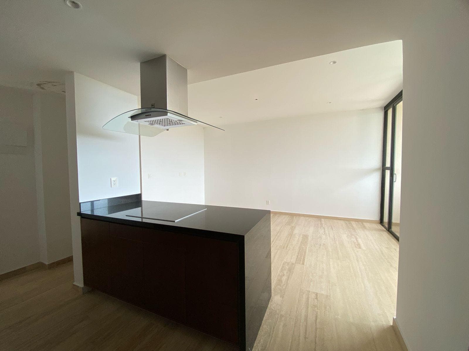 PENTHOUSE FOR SALE IN ARBOLADA, CANCÚN, WITH A PRIVATE ROOFTOP