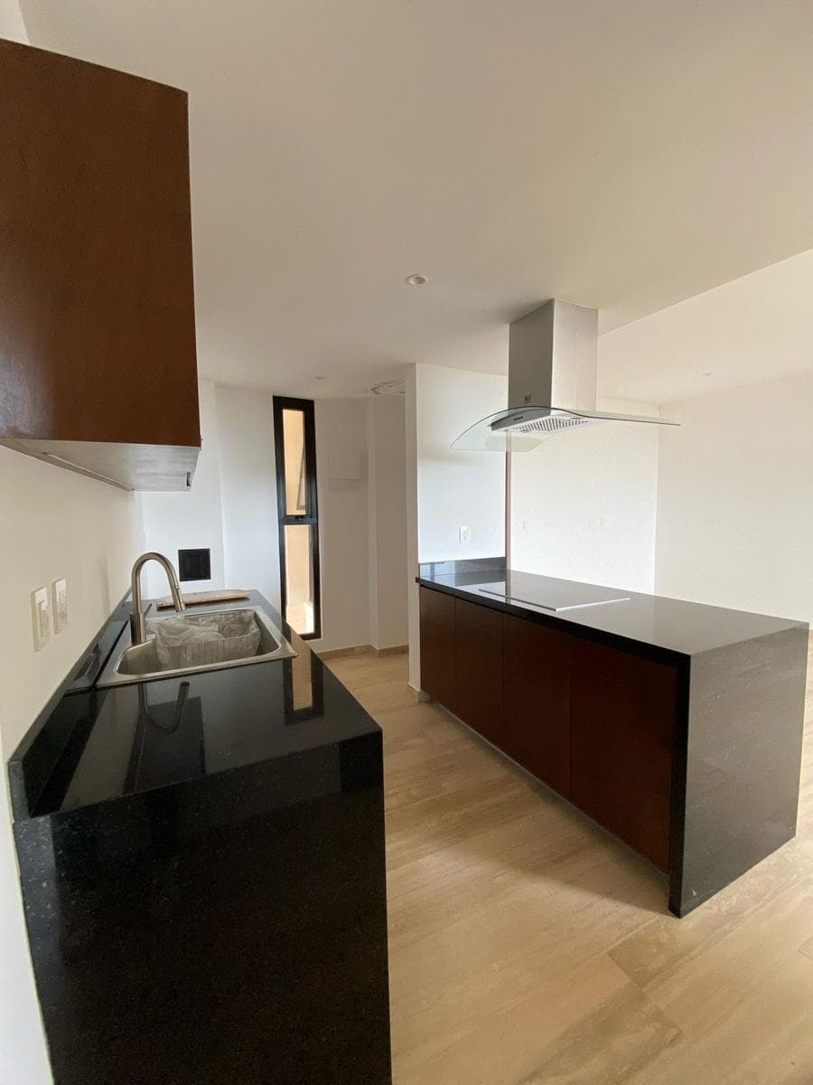 PENTHOUSE FOR SALE IN ARBOLADA, CANCÚN, WITH A PRIVATE ROOFTOP