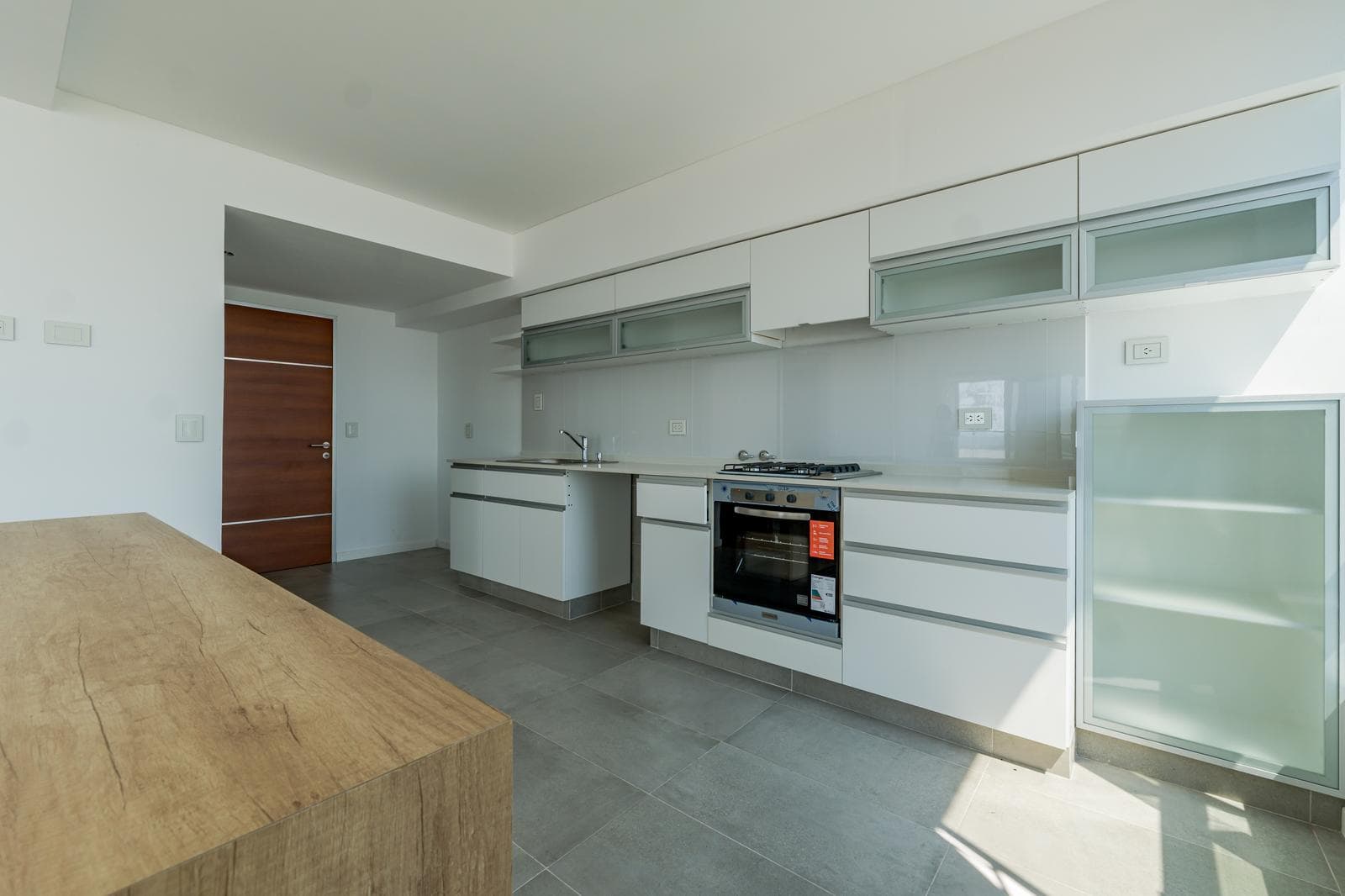 FOR SALE - 3-bedroom apartment. Puerto Norte, Rosario.