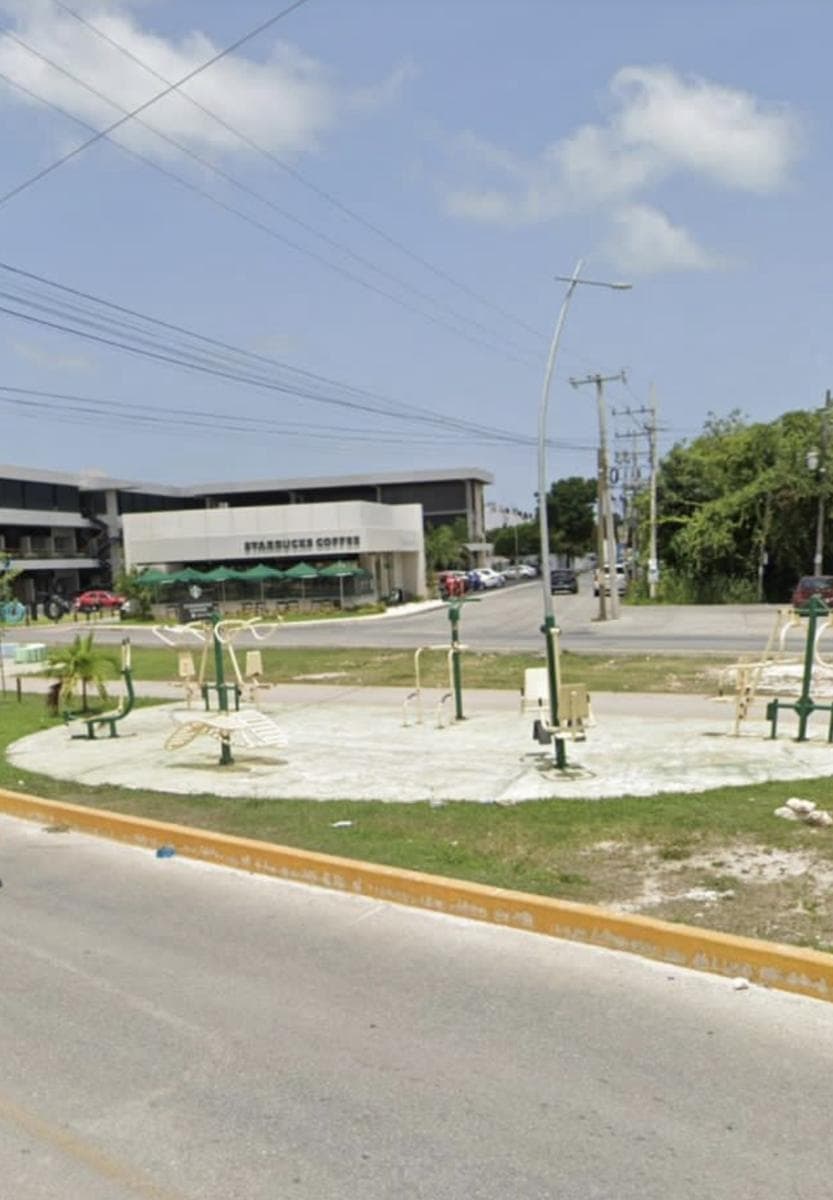 Lot on AV HUAYACAN