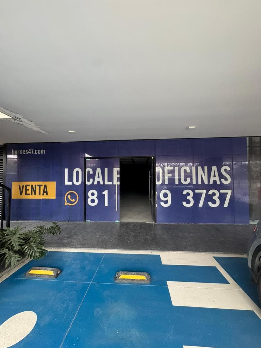 COMMERCIAL SPACE FOR RENT AT TORRE HEROES DEL 47, DOWNTOWN MONTERREY