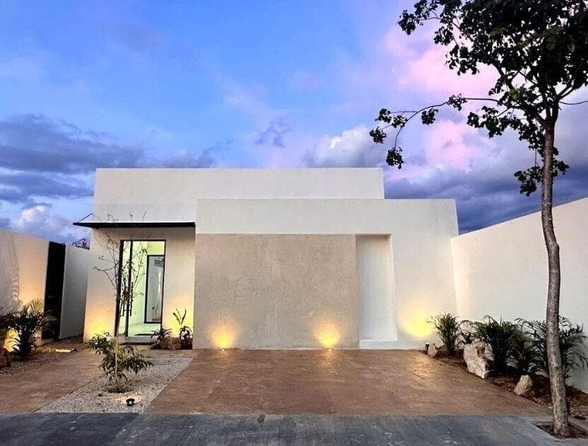 House north of Mérida, in Conkal, in a great location
