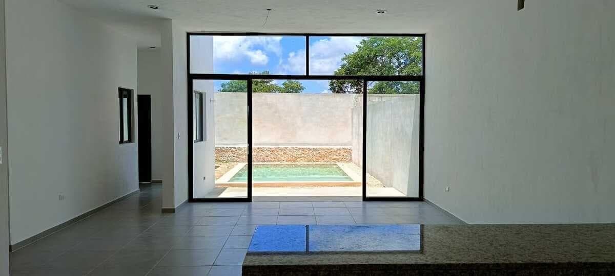 A single-story house with three bedrooms north of Mérida
