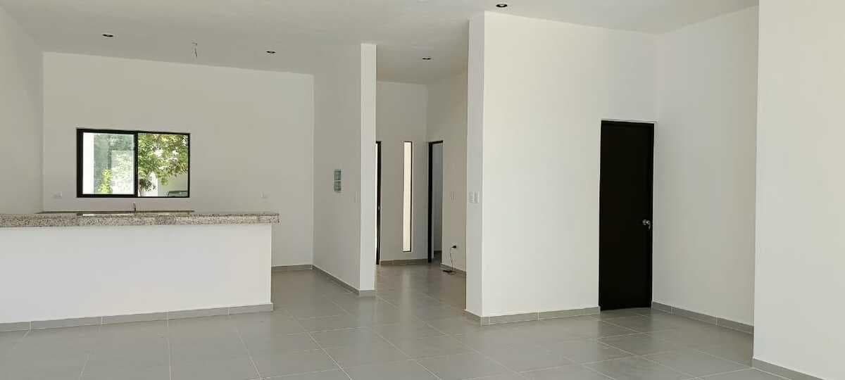 A single-story house with three bedrooms north of Mérida