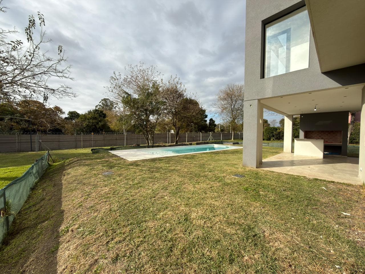 FOR SALE: LUXURY 5-ROOM HOME IN GREENVILLE, HUDSON