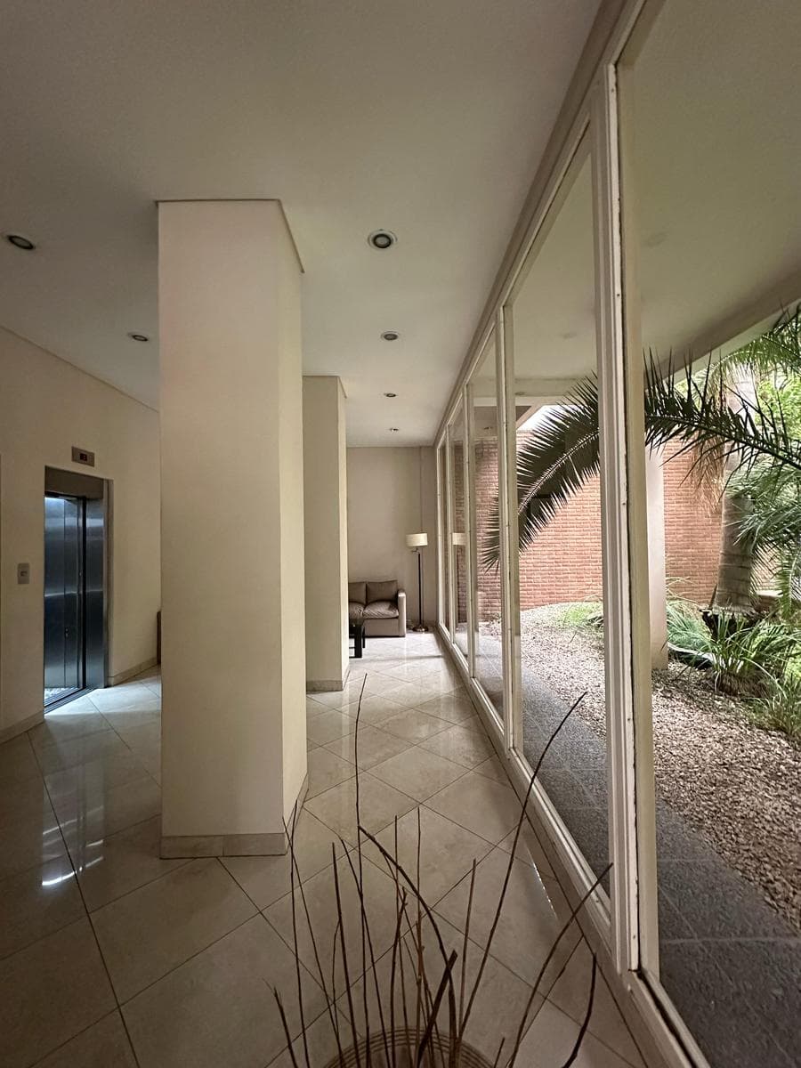 4-ROOM APARTMENT FOR SALE WITH GARAGE IN THE PLAZA CONESA AREA OF QUILMES—QUALIFIES FOR A LOAN