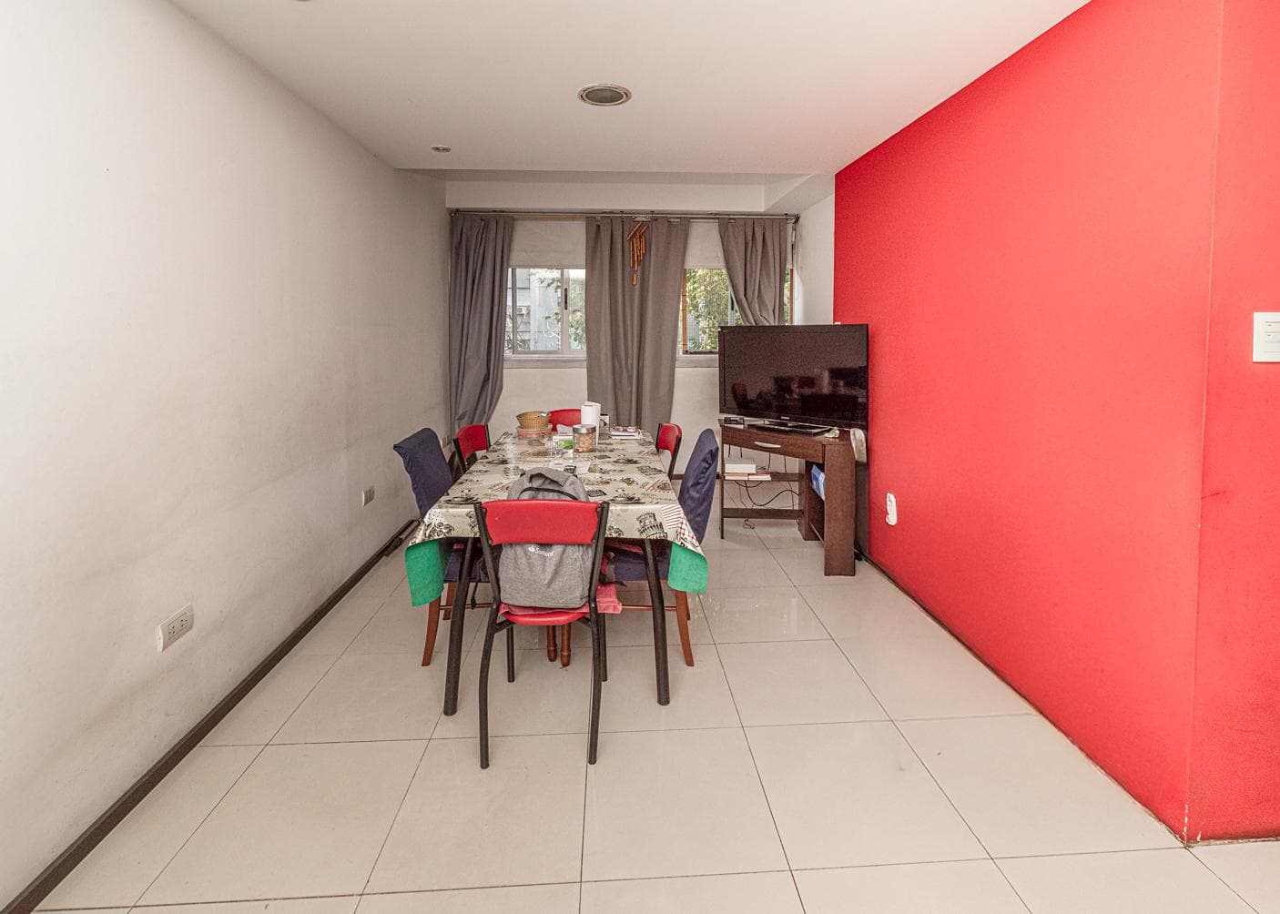 3-Bedroom Apartment for Sale in Almagro