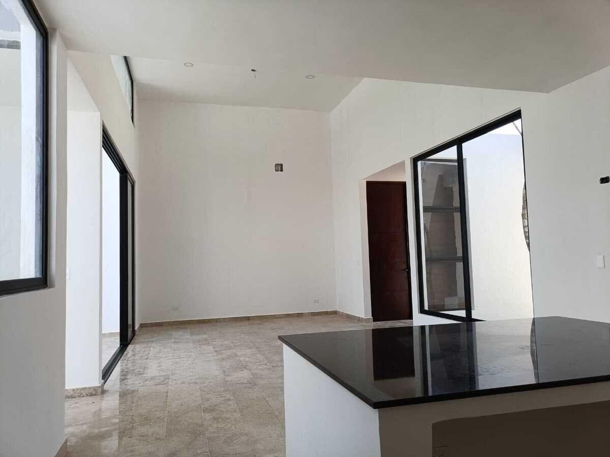 Single-story house with a double-height living room in Dzitya, Mérida