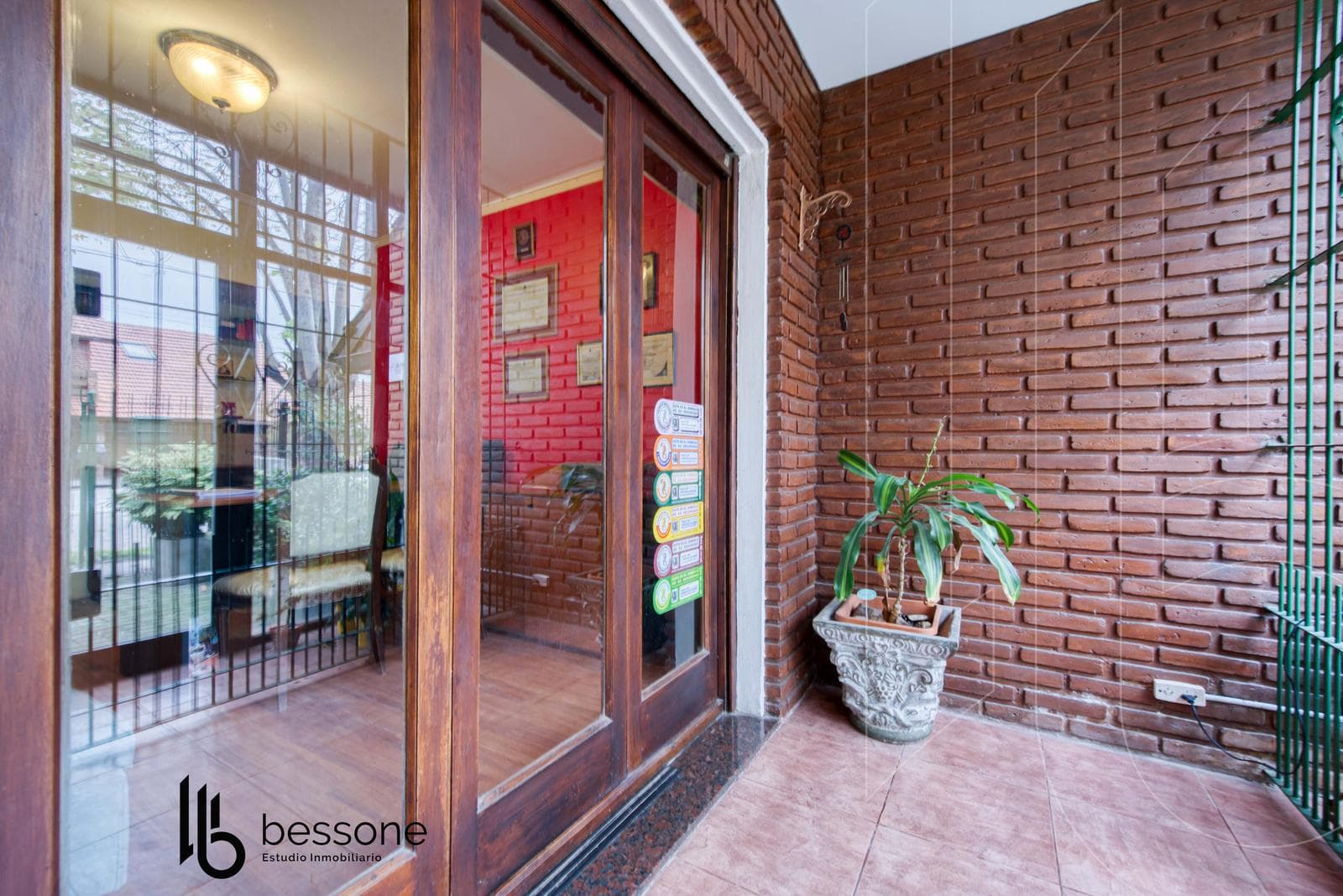 OPPORTUNITY: 7-ROOM APARTMENT IN PARQUE LURO