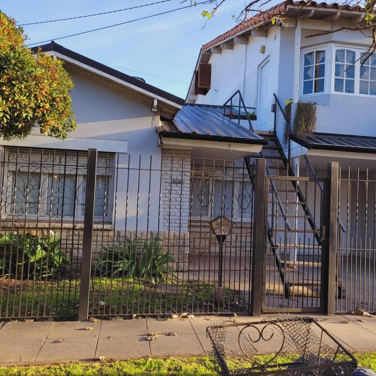 For Sale: Villa Apartment in Parque Luro - Financing Available