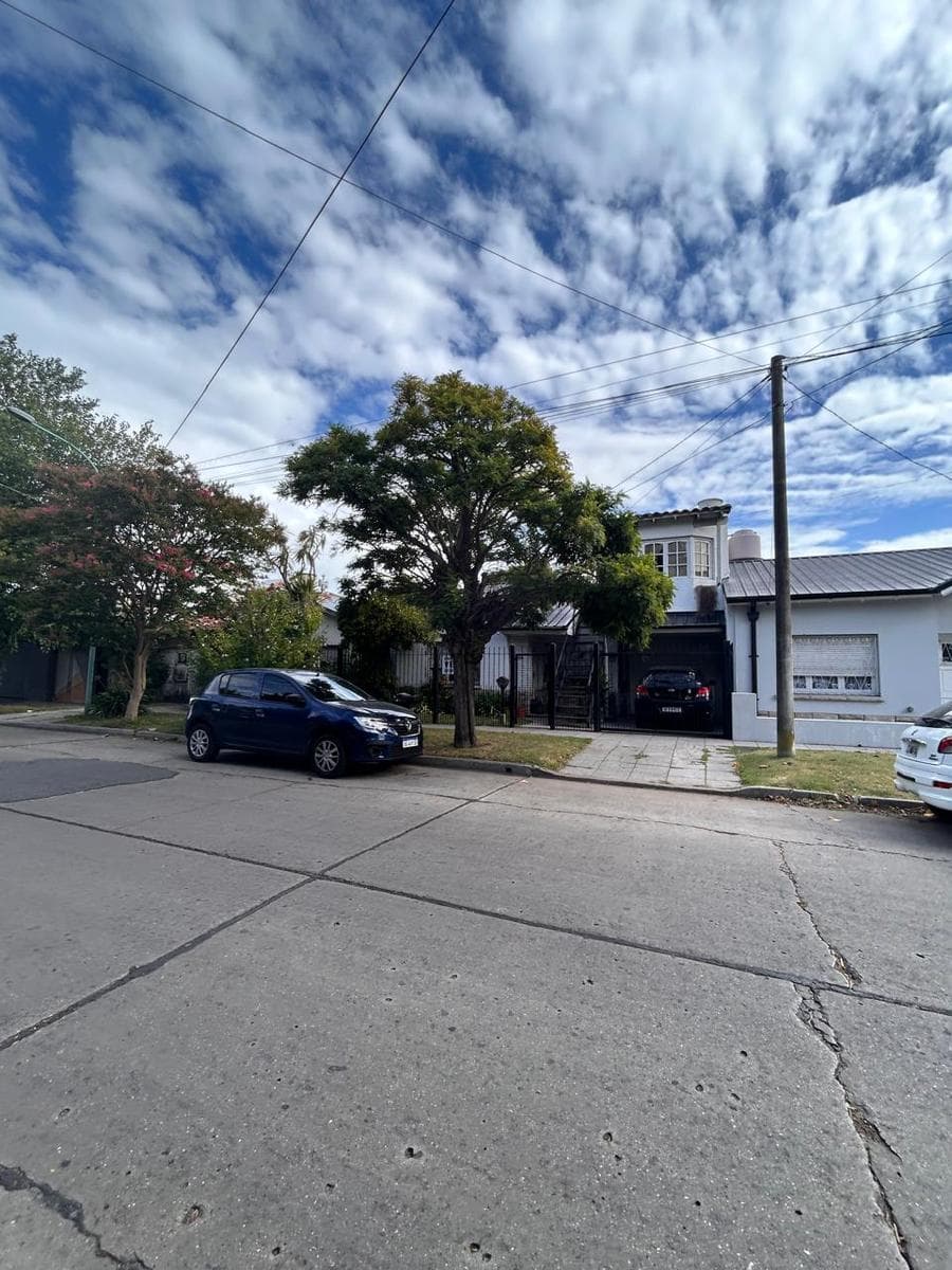 Venta Chalet Depto en Parque Luro - APTO CREDITO