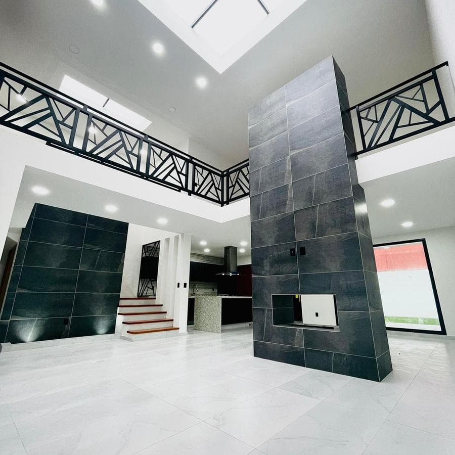 HOUSE FOR SALE IN METEPEC NEAR AVENIDA LERMA