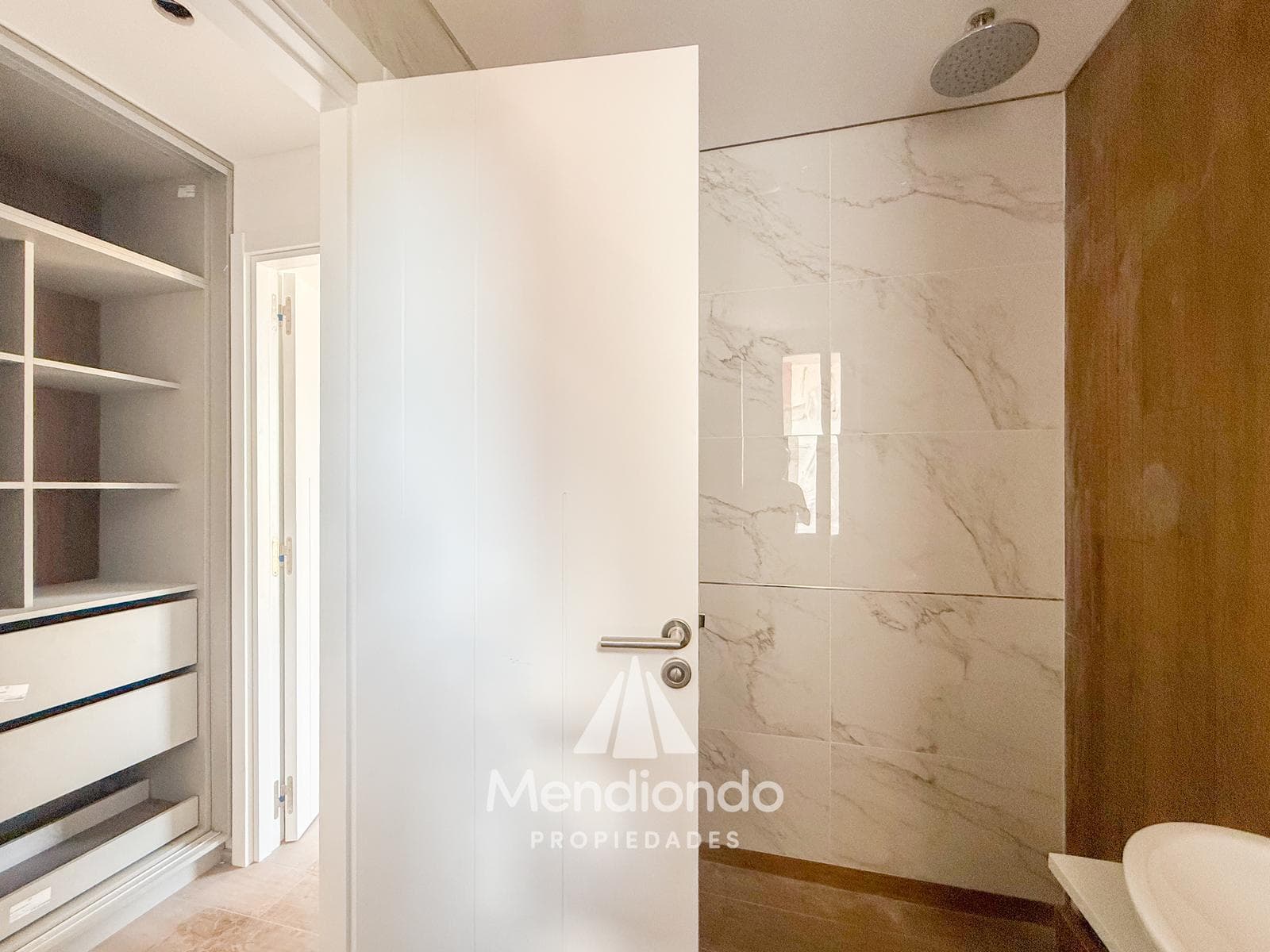 2-Bedroom Apartment Facing the Street with a Balcony and Grill - Castelli and Arenales, Güemes Aldrey.