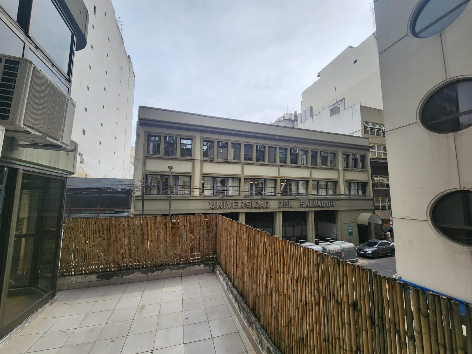 3-office space in the courthouse with a terrace balcony!