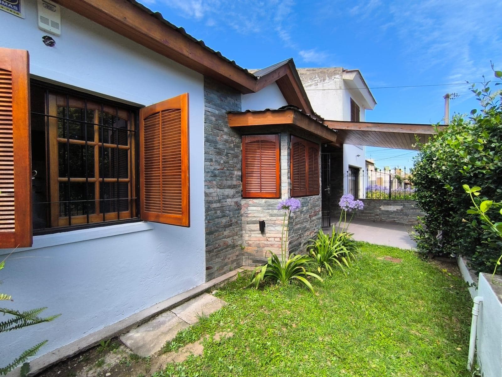 House on Jorge Newbery