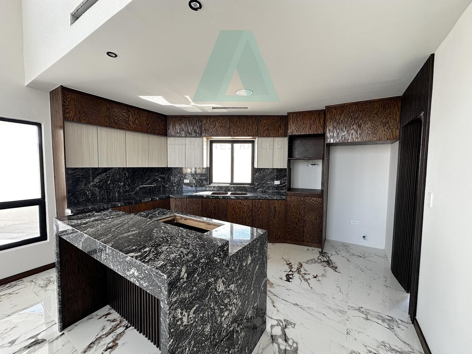 NEW SINGLE-STORY HOME IN CONDESA REJON, Jospr