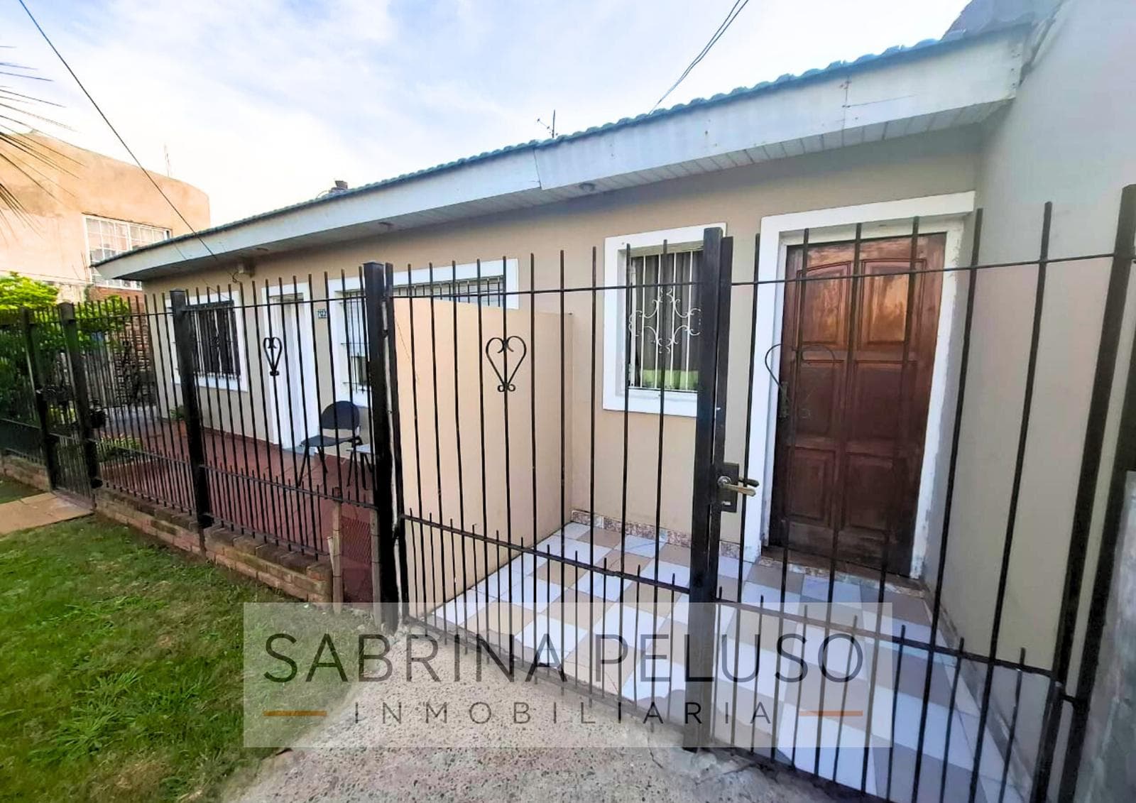 House for Sale in Moreno