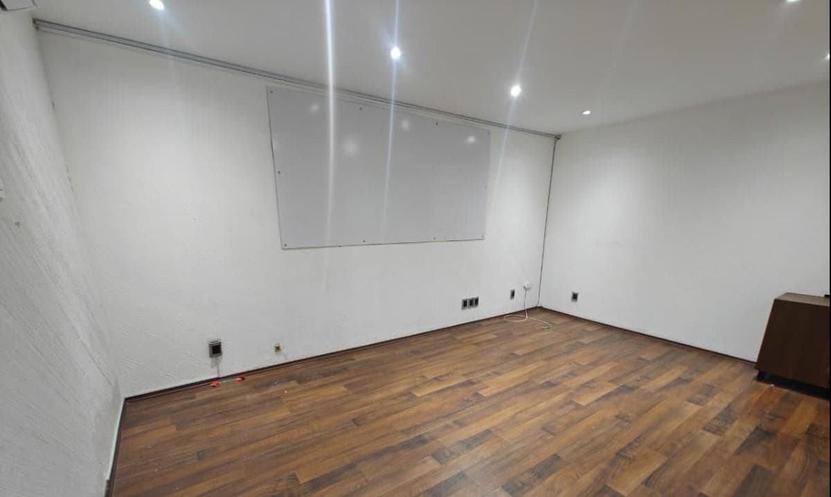 Office for Sale in Bosques de las Lomas