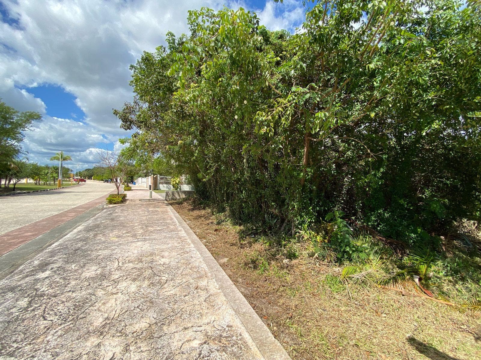LAND FOR SALE IN LAGOS DEL SOL, CANCÚN, WITH LAKEFRONT PROPERTY