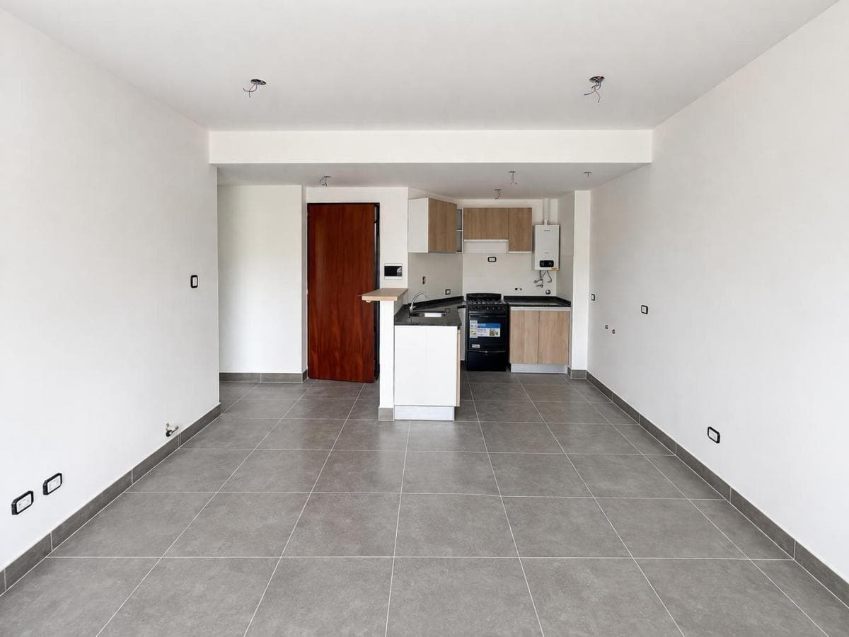 FOR SALE: Brand-new 1-bedroom apartment with a front-facing balcony - Rep. de la Sexta - Rosario