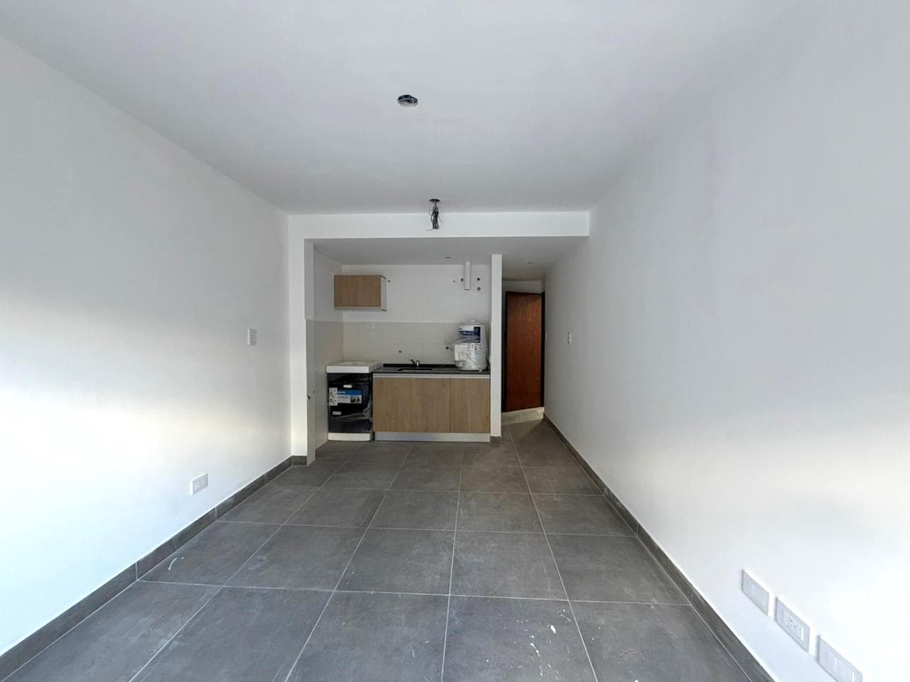 FOR SALE - Studio apartment with a front-facing balcony - Rep. de la Sexta - Rosario