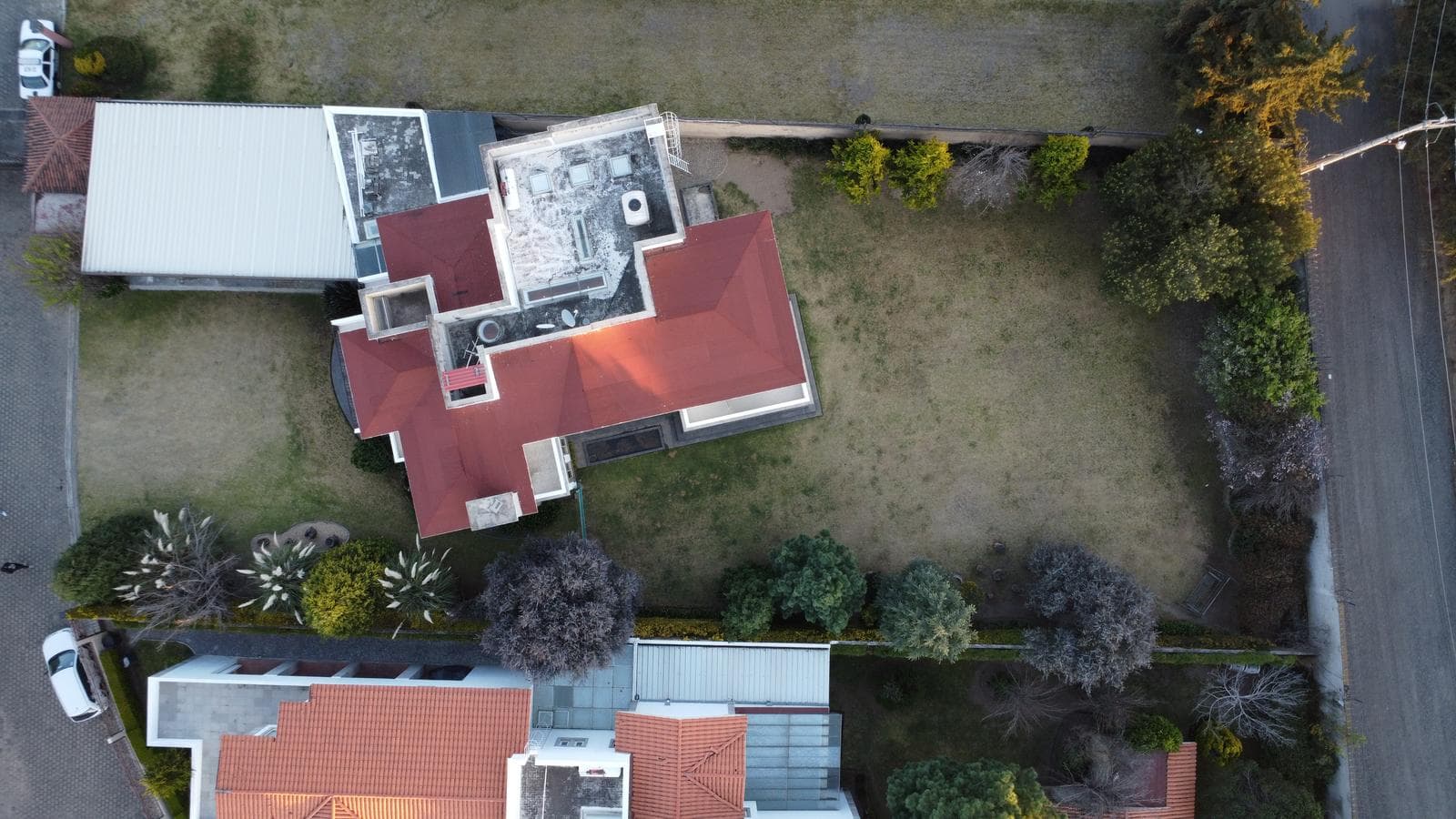 HOME FOR SALE IN CACALOMACAN, TOLUCA