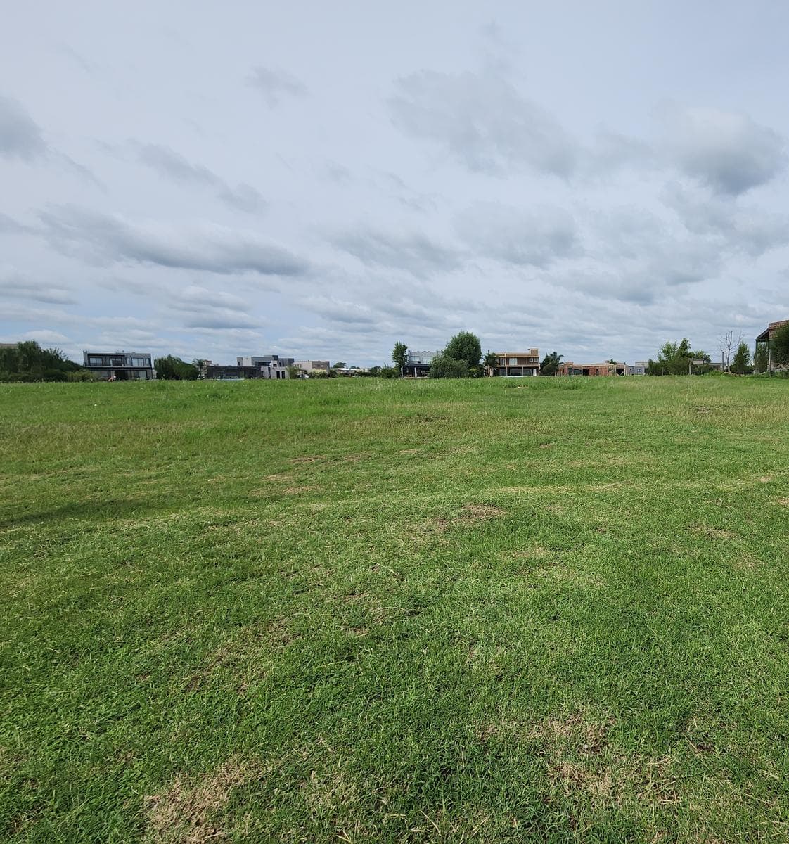 Waterfront Lot, Area 6