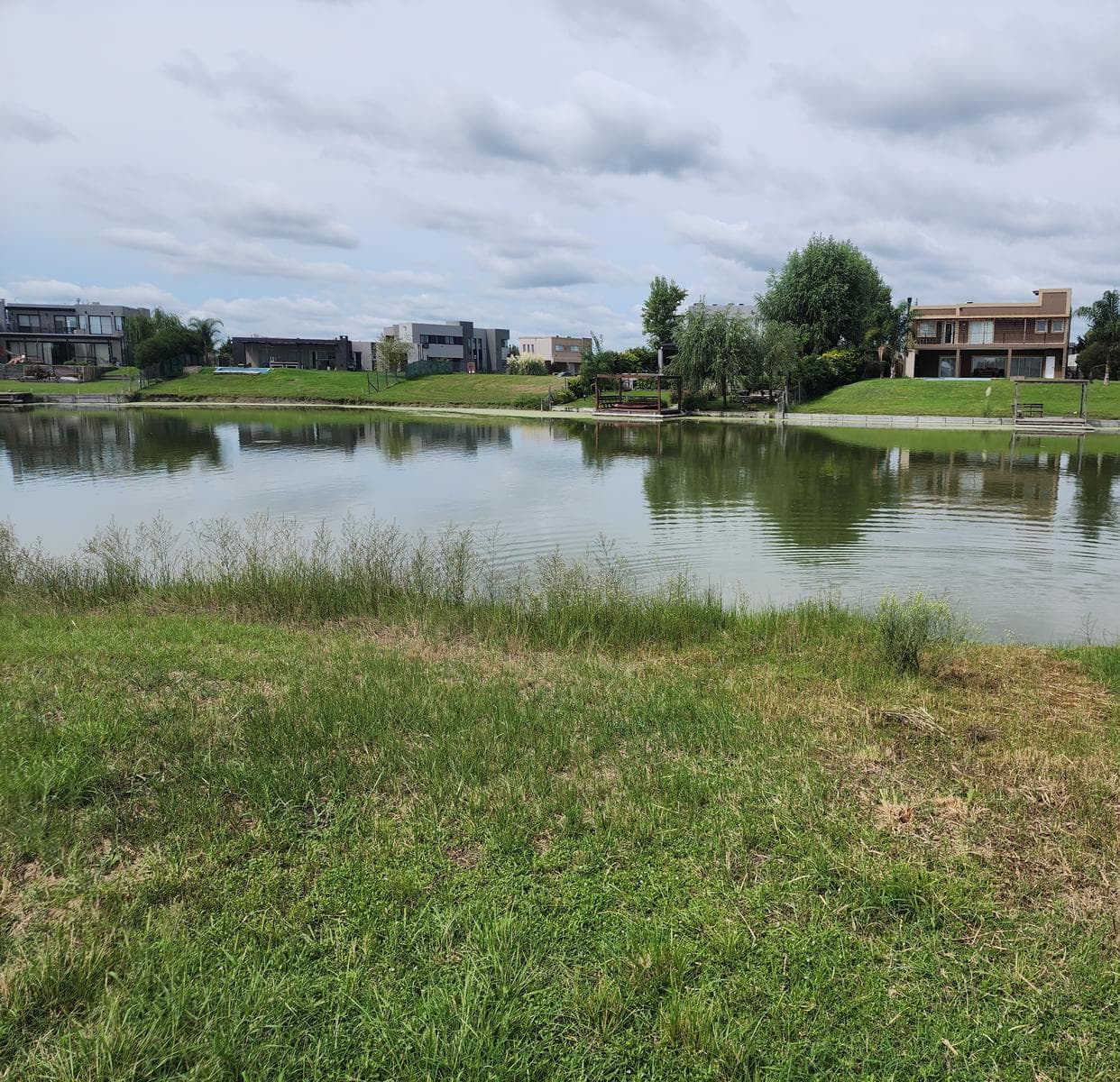 Waterfront Lot, Area 6