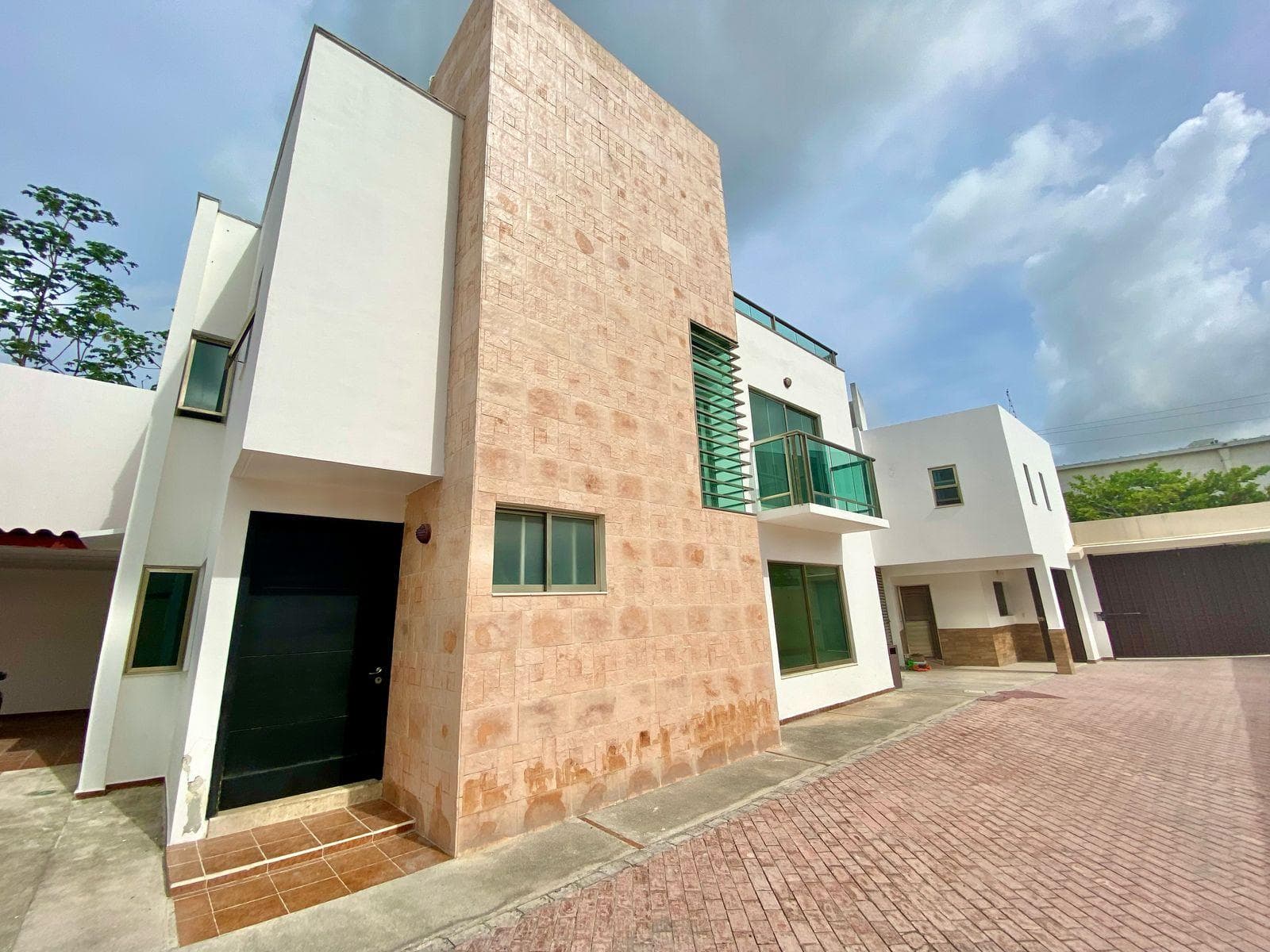 House in VILLA ROMA NEAR SAMS ON AV COLOSIO