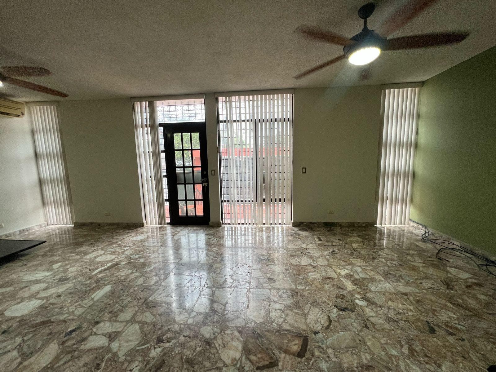 HOUSE FOR SALE IN THE ROMA NEIGHBORHOOD IN MONTERREY