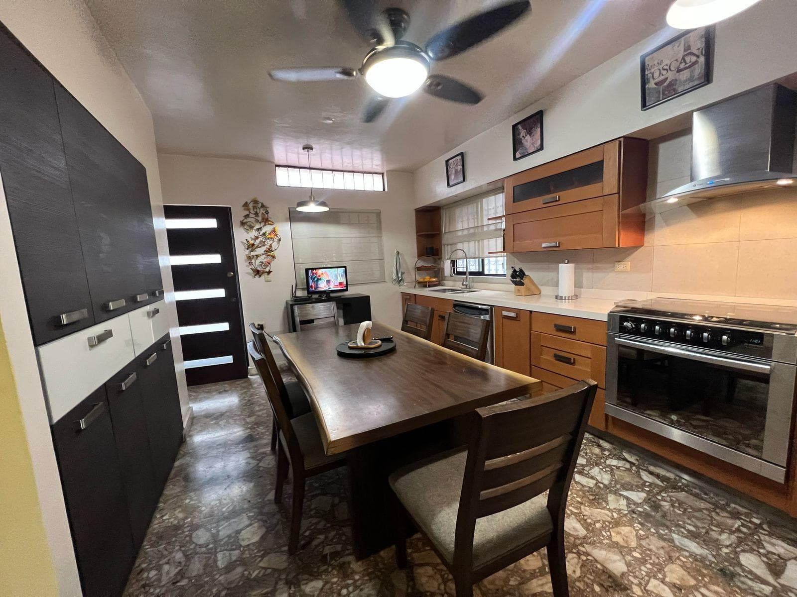 HOUSE FOR SALE IN THE ROMA NEIGHBORHOOD IN MONTERREY