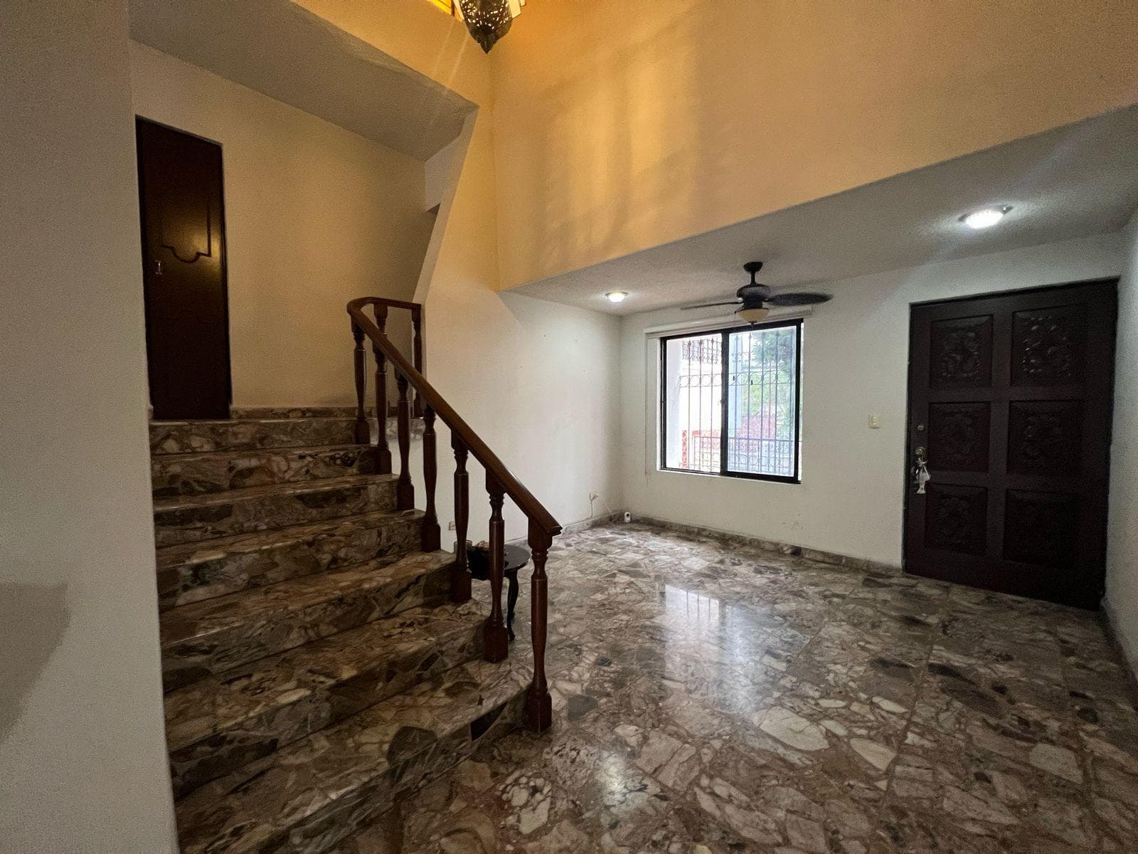 HOUSE FOR SALE IN THE ROMA NEIGHBORHOOD IN MONTERREY
