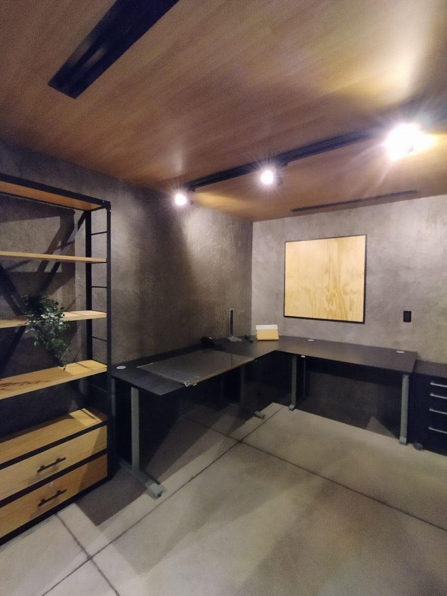 OFFICE SPACE FOR RENT ON THE SOUTHERN RING ROAD.