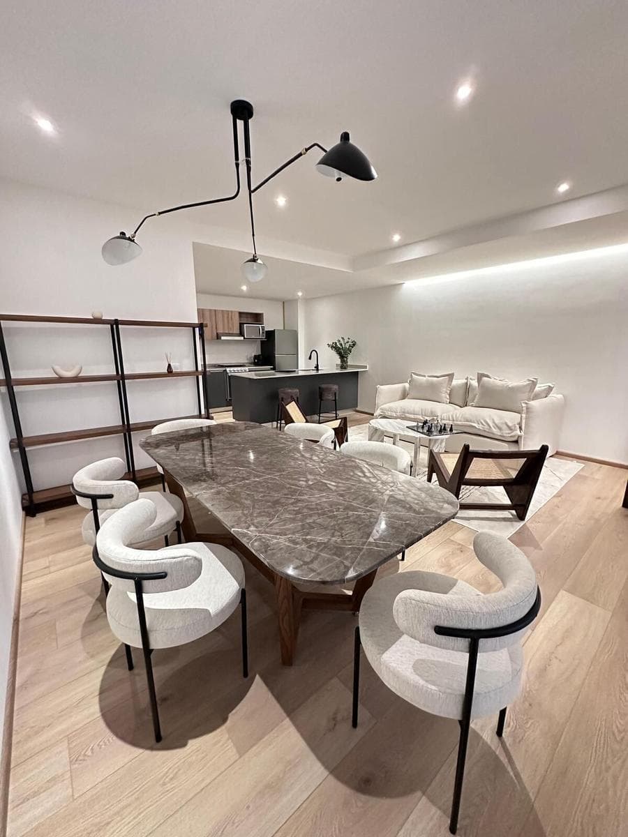 Apartment for sale on Adolfo Lopez Mateo Boulevard, Los Alpes.
