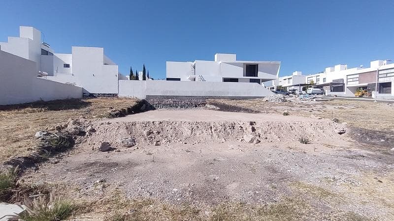 Land for sale in Grand Juriquilla, Querétaro.