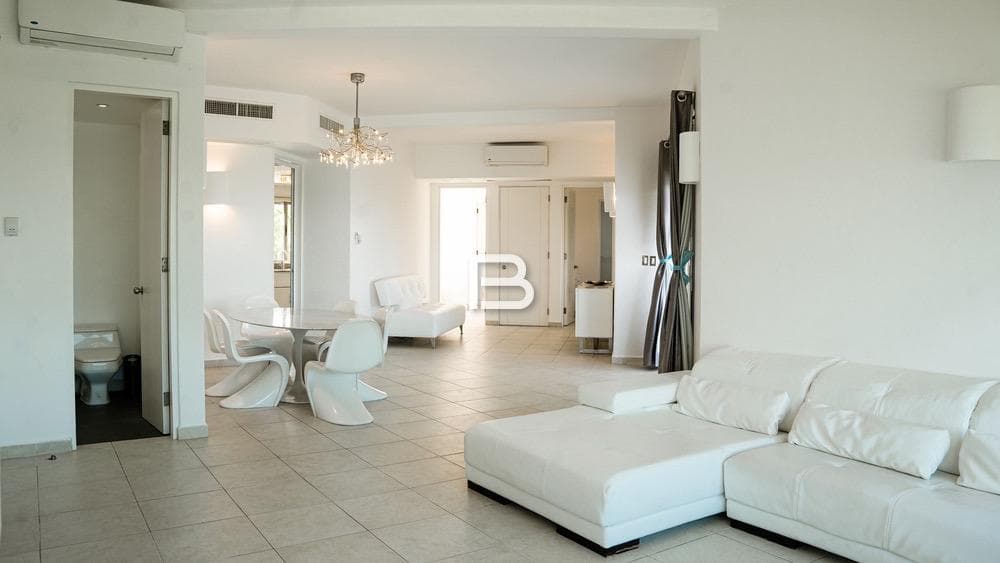 Apartment for Sale in the Isla Dorada Residential Complex, Cancún