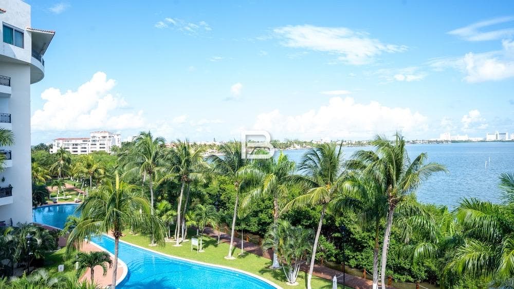 Apartment for Sale in the Isla Dorada Residential Complex, Cancún