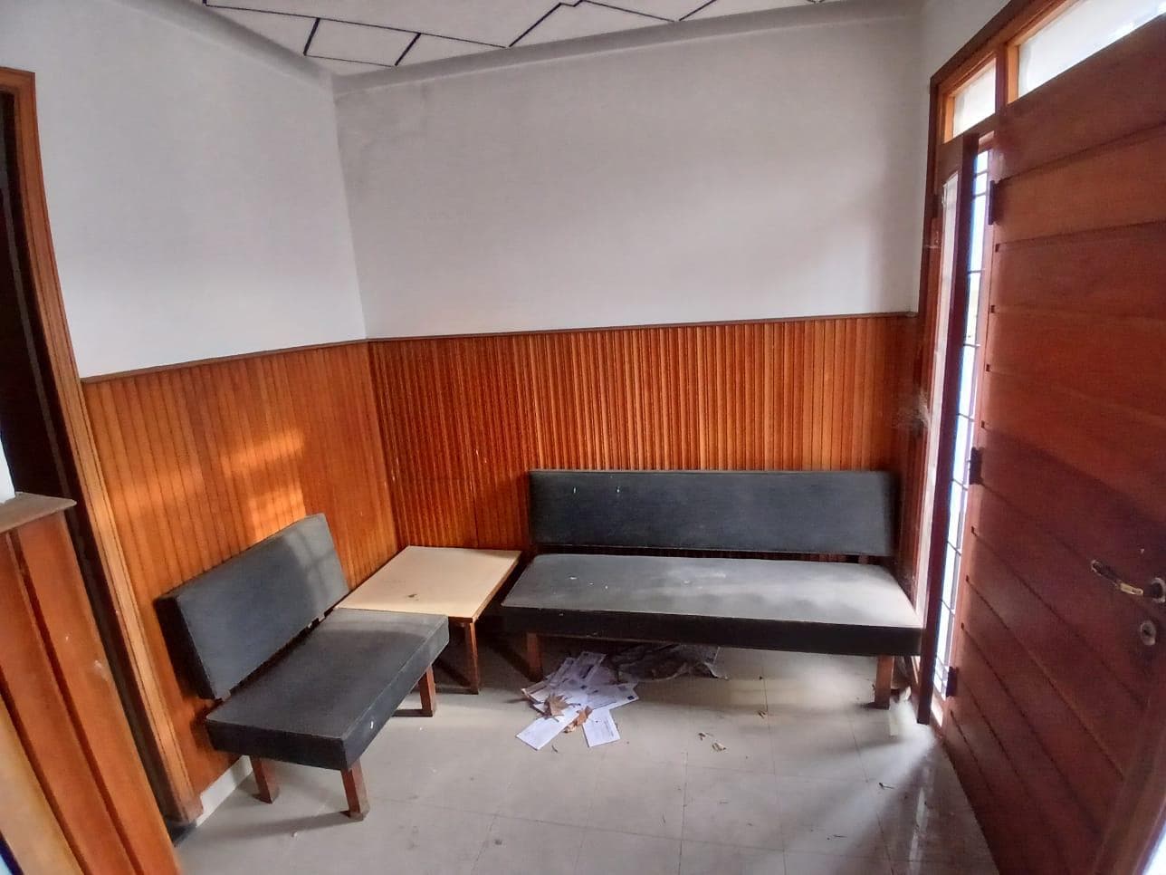 3-room house for sale in need of renovation, with a patio and terrace in Versalles