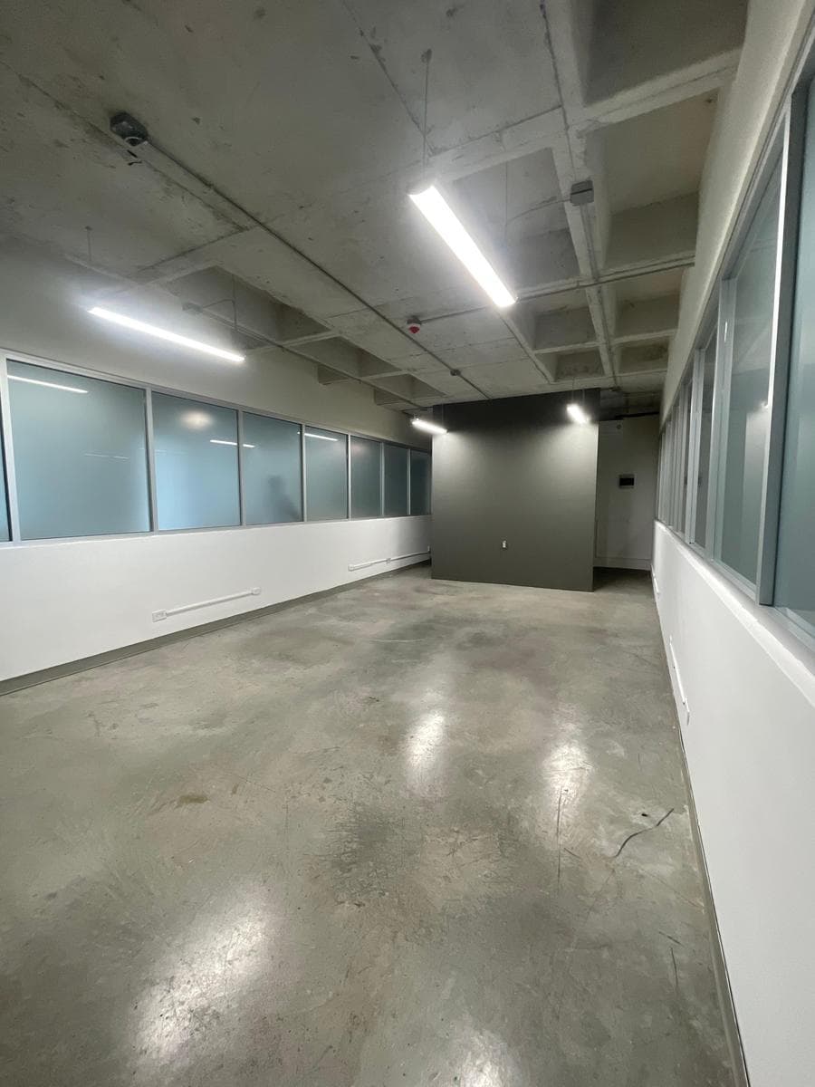 FULLY FURNISHED OFFICE FOR RENT