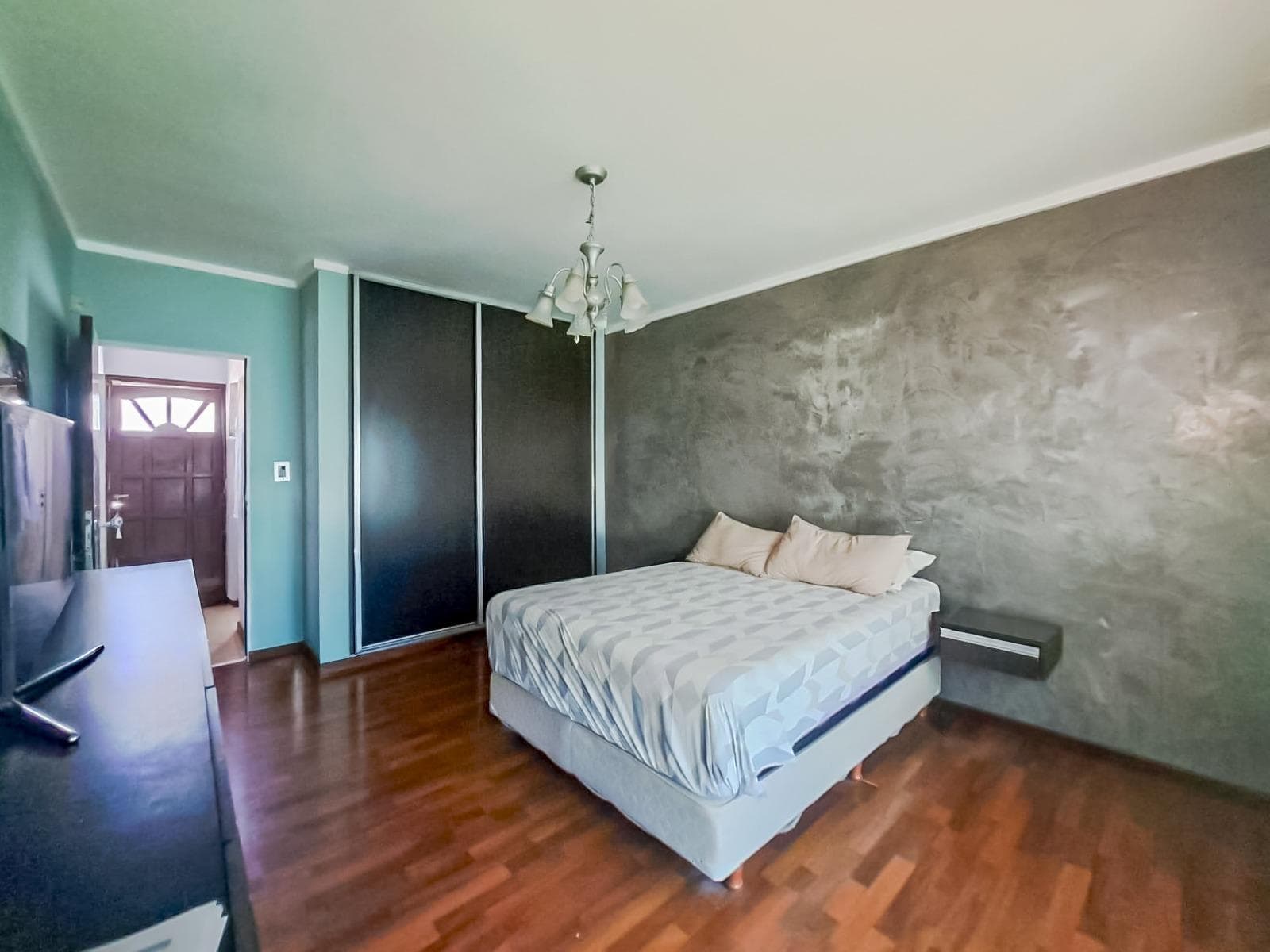 FOR SALE | TRADE - 3-bedroom house with garage and green yard - Fisherton.