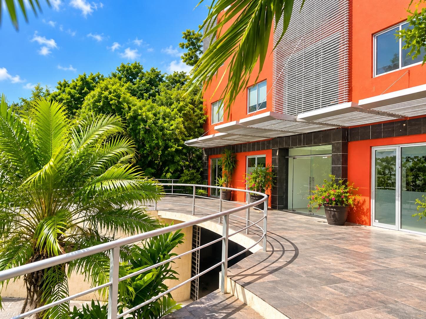 Office for Rent in Playacar, Playa del Carmen | 36 m² Parking