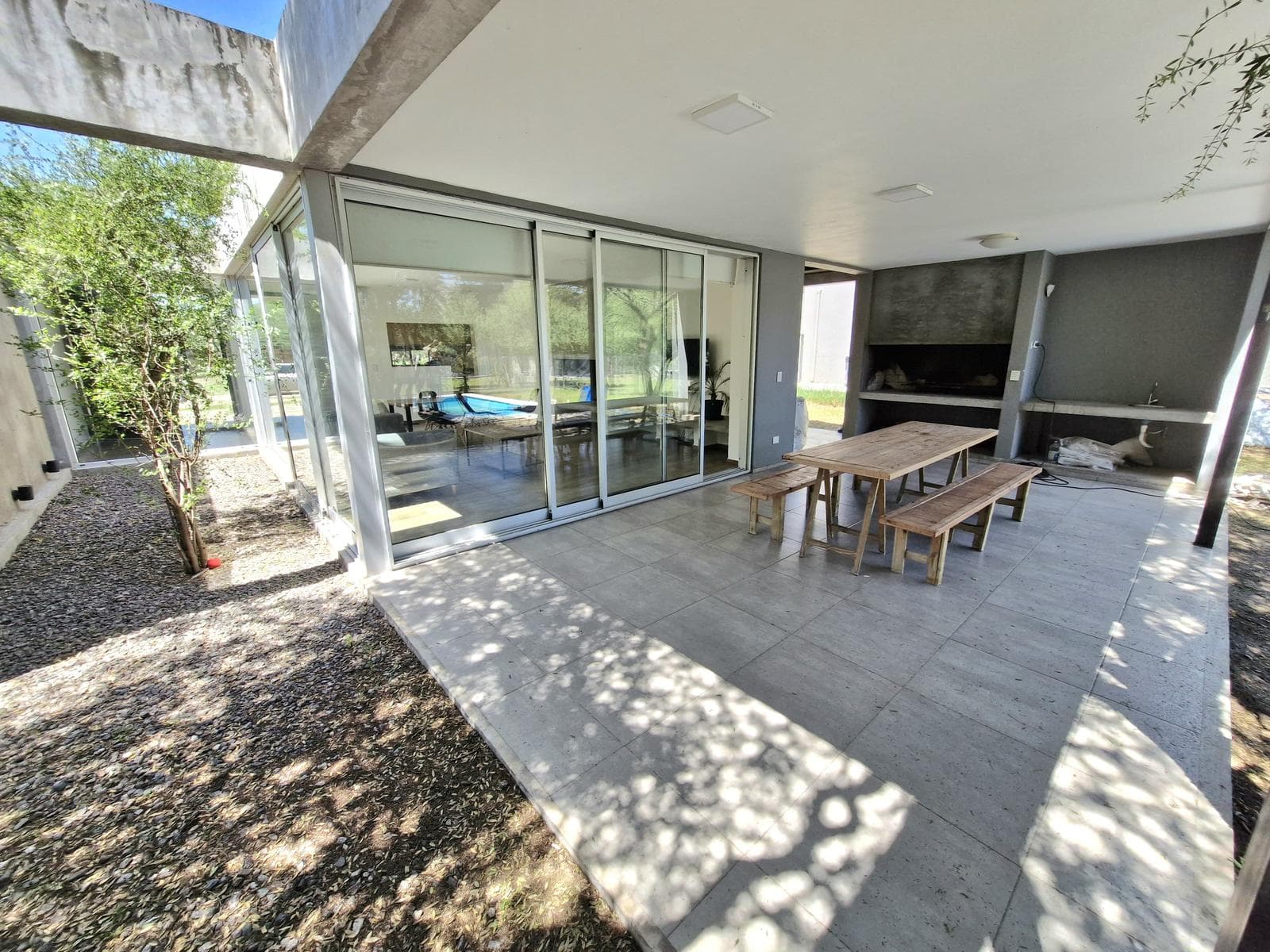 Valle del Golf - For Sale - 2-Bedroom House - 800 m² Lot - Pool